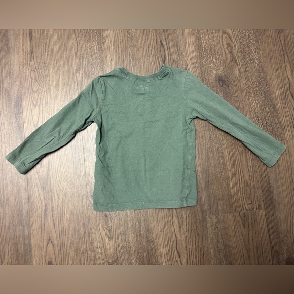 Oshkosh Originals 3T Astronaut Kids Shirt, GUC, 15% off w 2+ bundle - Picture 4 of 4